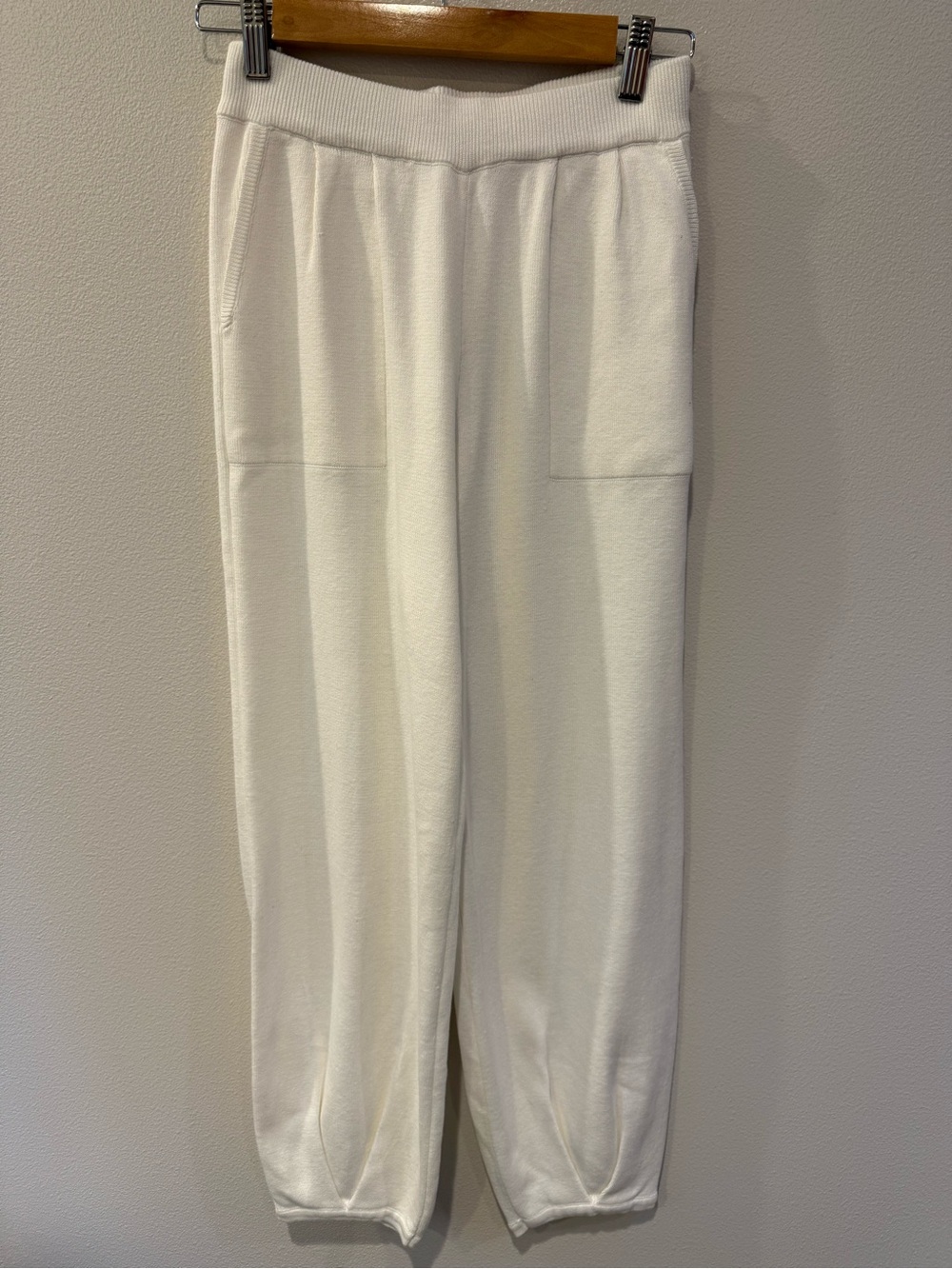 Women's Cream Knit Jogger Pants with Patch Pockets
